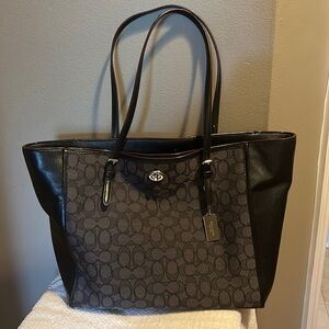 Coach Shoulder Bag